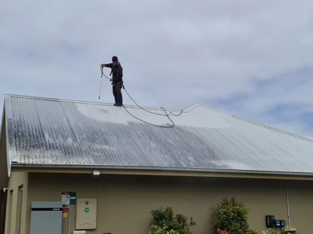 Tile roof painting Geelong